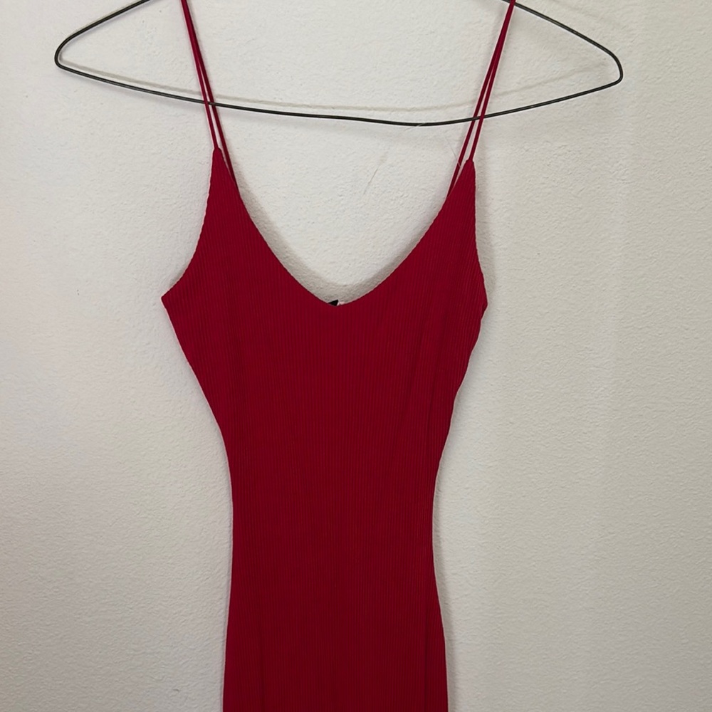 Red Sleeveless Dress